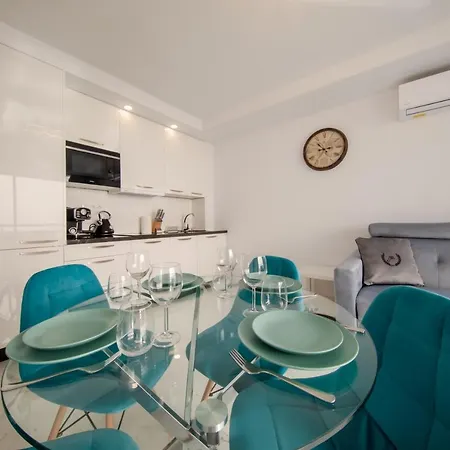 Ponderosa 807, Americas, One Bedroom With Large Terrace And Ocean View, Next To Siam Park شقة *